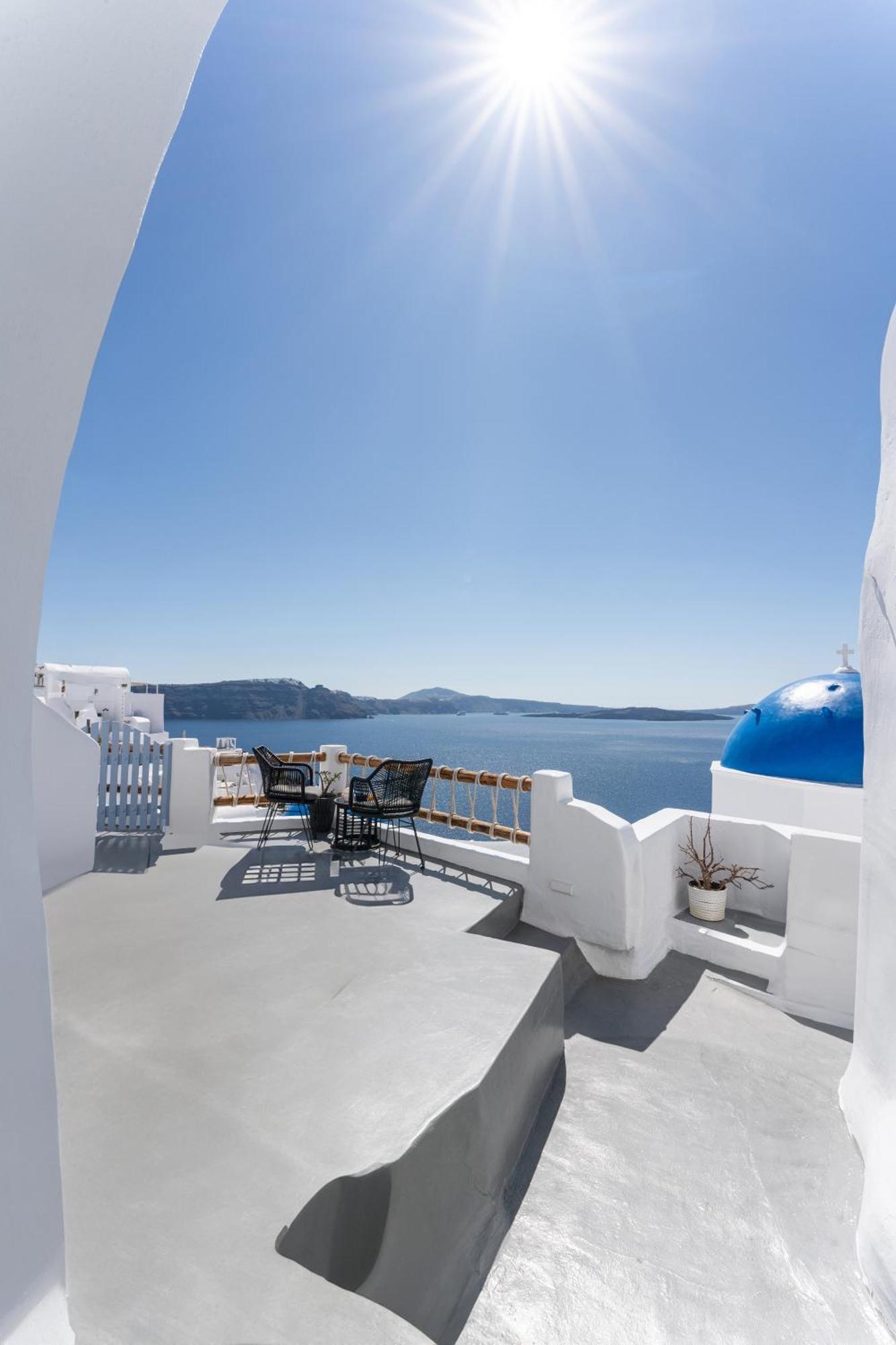 Luxus Vip Suites Ia Exterior foto