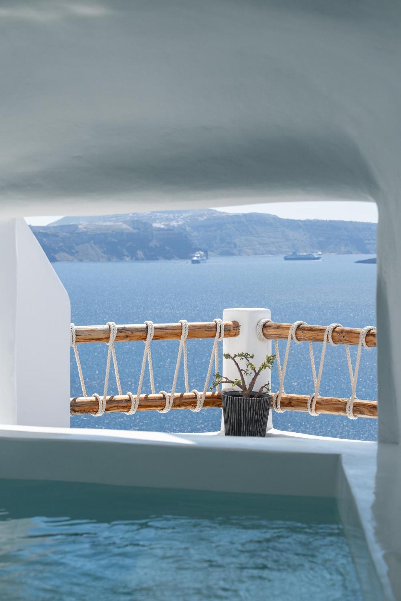 Luxus Vip Suites Ia Exterior foto