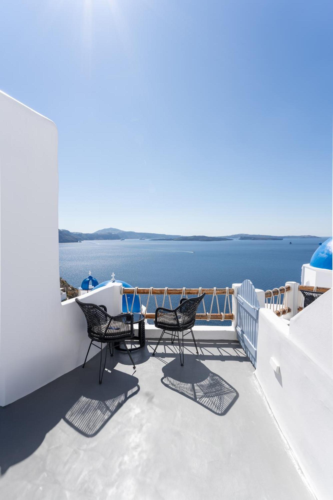 Luxus Vip Suites Ia Exterior foto